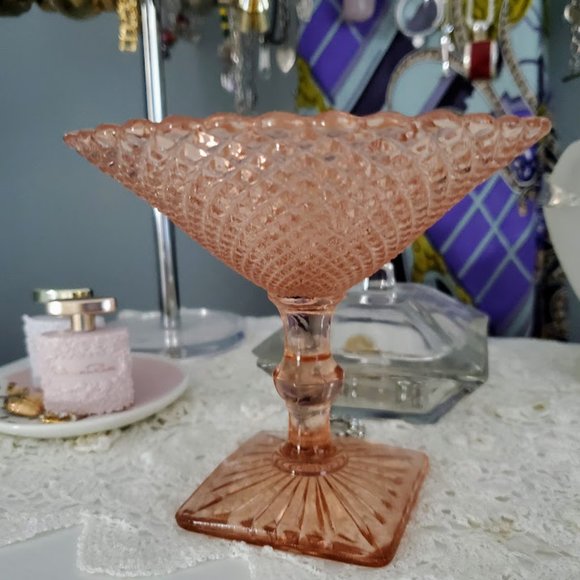 Vintage Pink Candy Dish - Picture 2 of 7